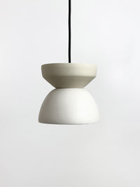 Porcelain and White / Round Pendant