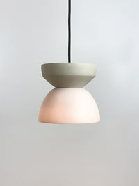 Porcelain and White / Round Pendant