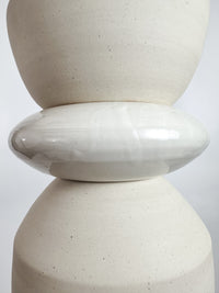 White / White Round Pendant