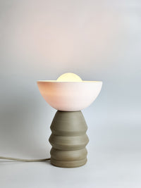 CRESCENT - Porcelain / Tan