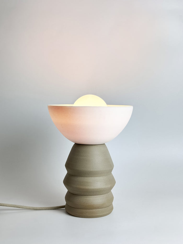 CRESCENT - Porcelain / Tan