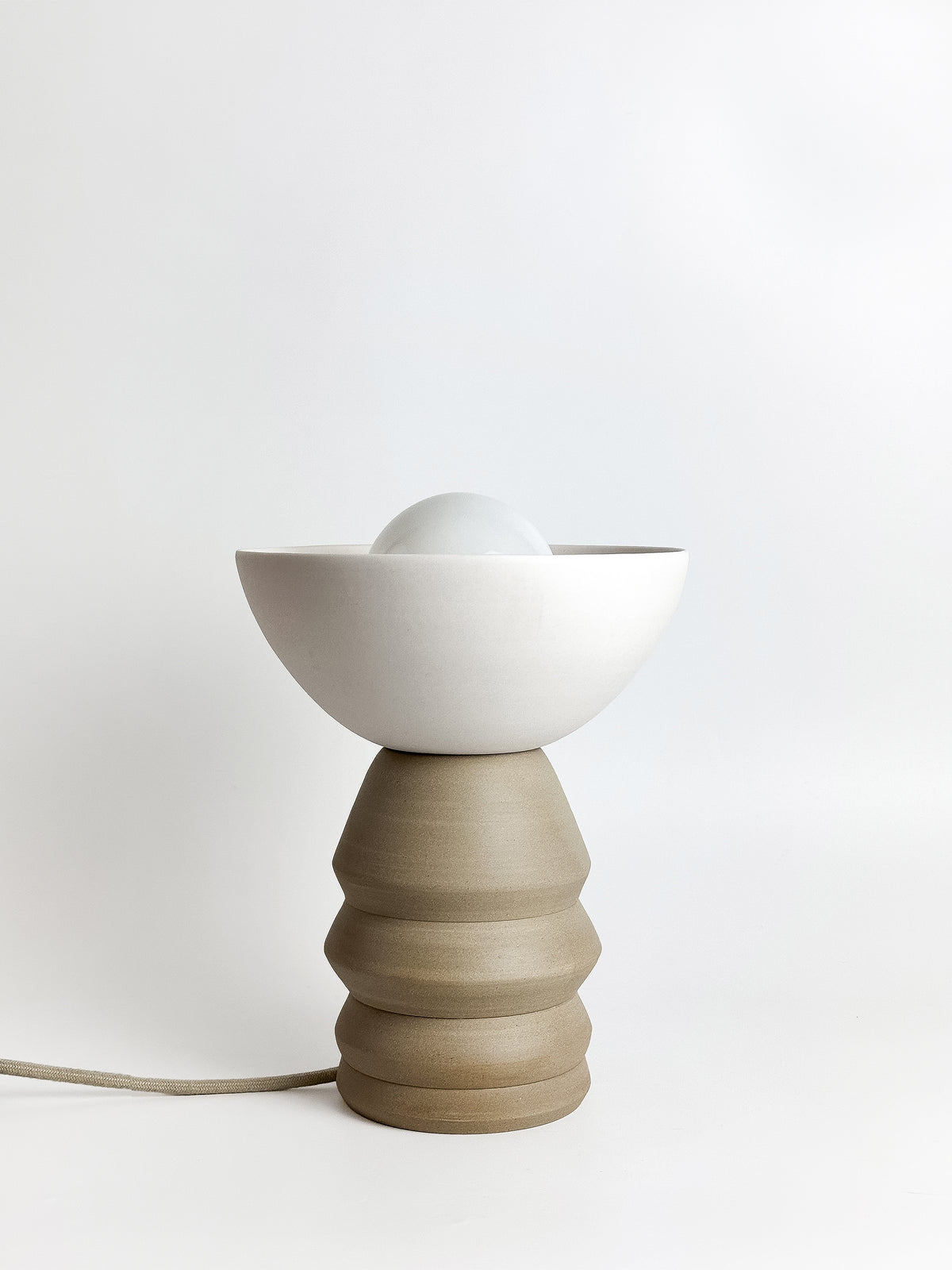 CRESCENT - Porcelain / Tan