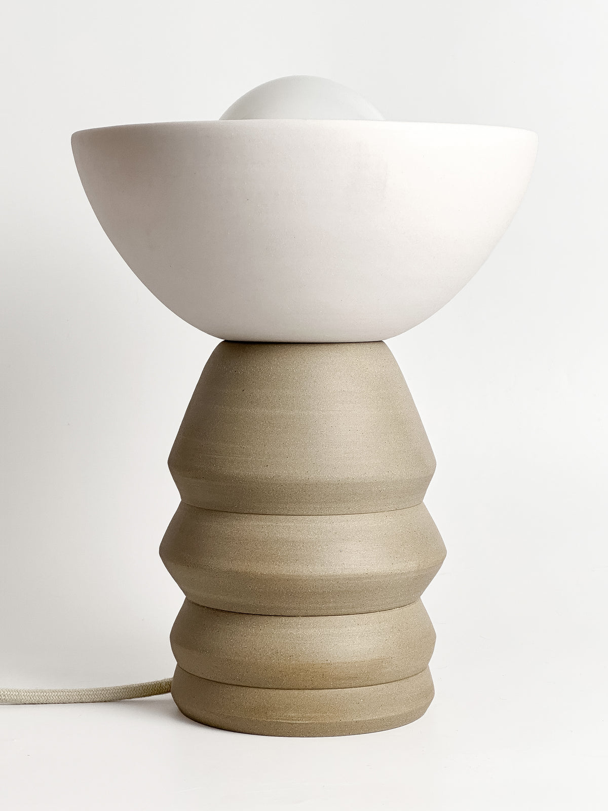 CRESCENT - Porcelain / Tan