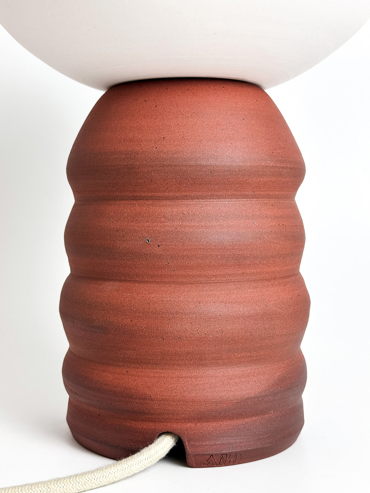 CRESCENT - Porcelain / Rust