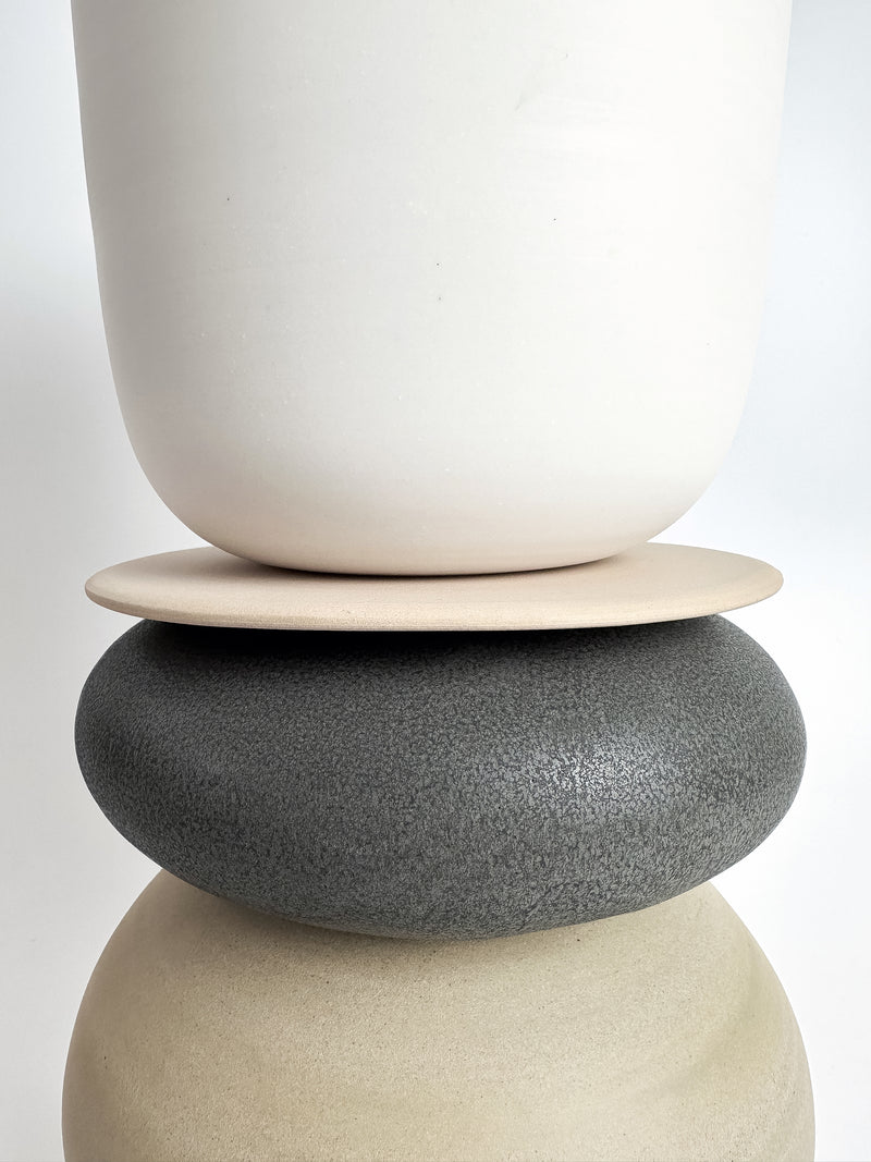 ORION - Medium Tan / Charcoal