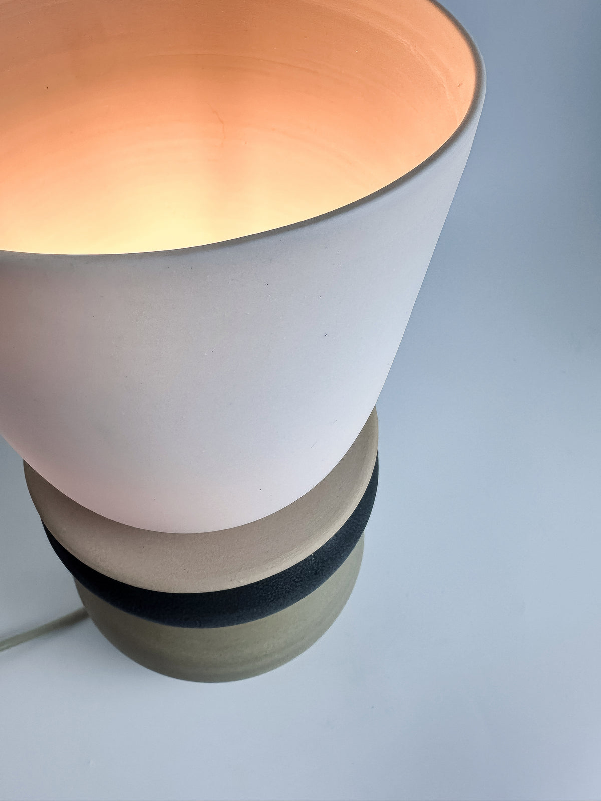 ORION - Medium Tan / Charcoal