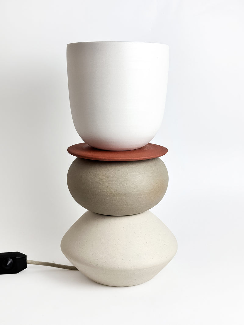 ORION - Large Tan / White (Seconds)