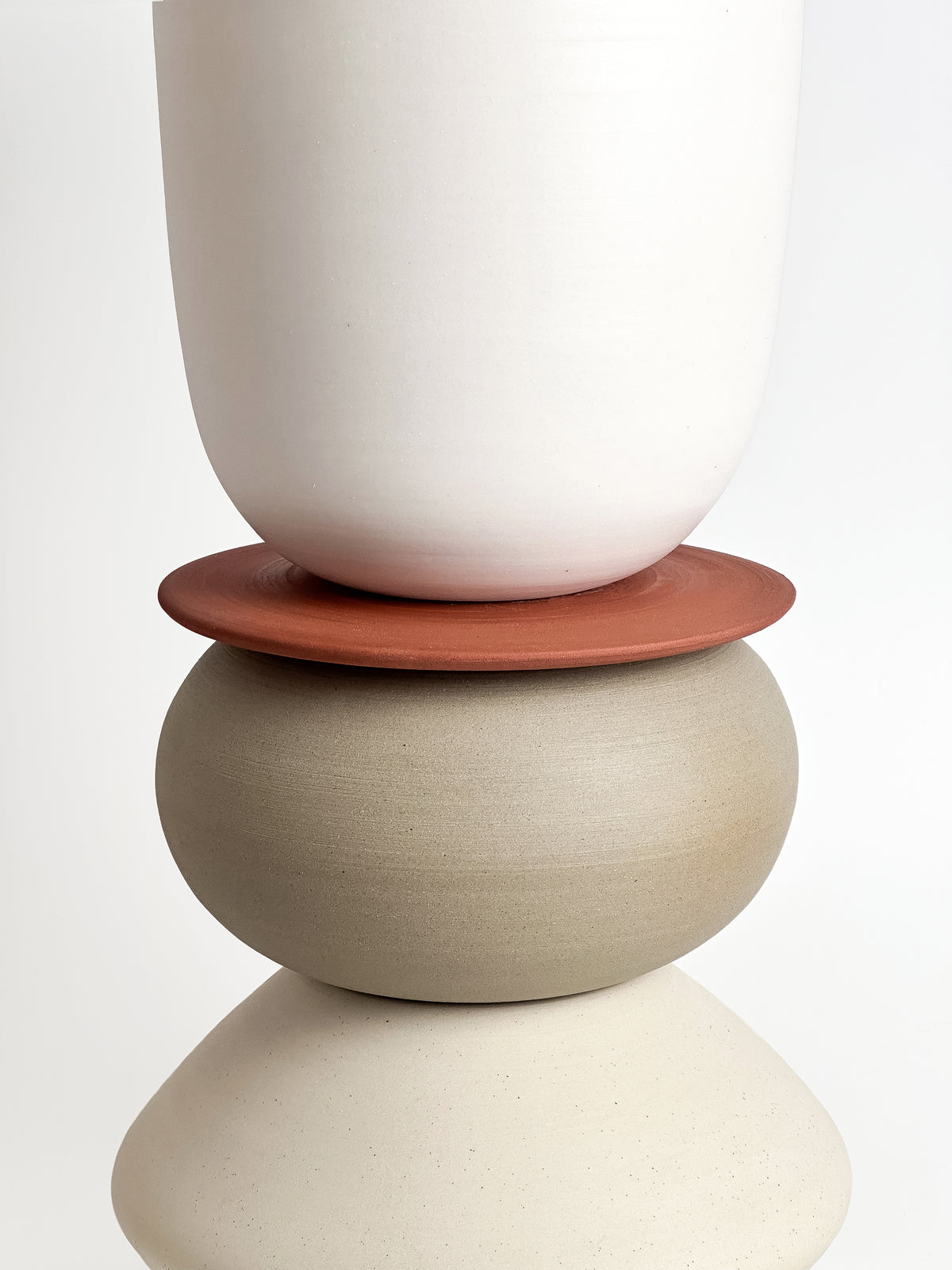 ORION - Large Tan / White (Seconds)