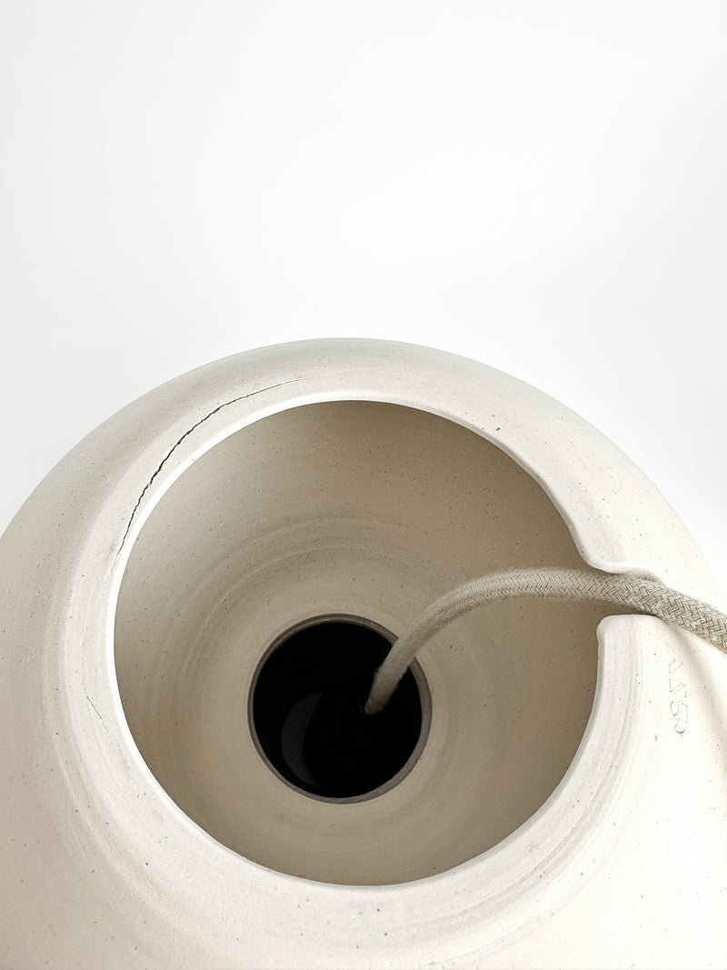 ORION - Large Tan / White (Seconds)